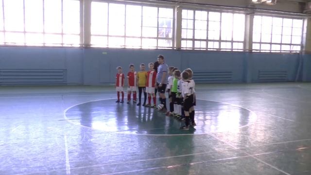 Детский футбол. Кожаный мяч #2 смотреть онлайн