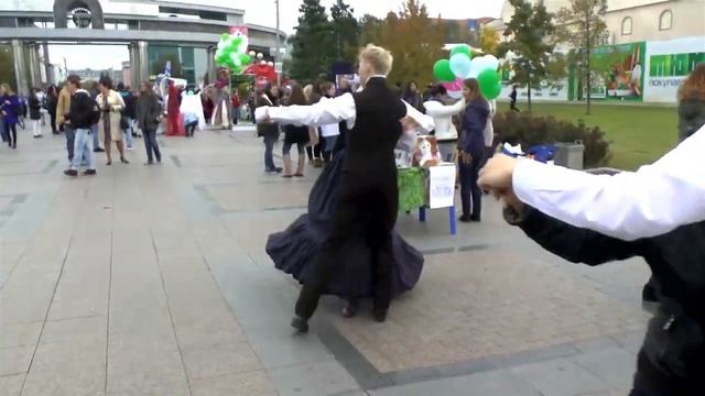 Waltz на цветном бульваре Тюмень смотреть онлайн