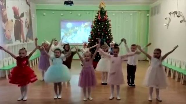 Английский язык в детском саду (2021) смотреть онлайн