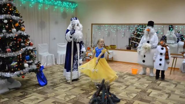 Новогодняя сказка "Двенадцать месяцев" смотреть онлайн