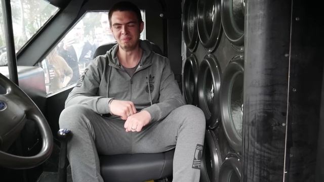 Жесть! Броневик Team Deaf Bonce! смотреть онлайн