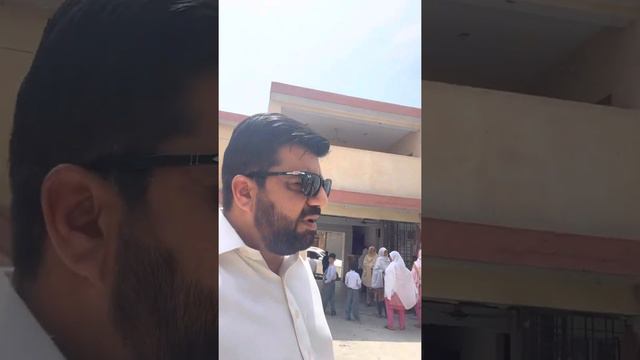 13 April 2022. Video 3 Ration and cash distribution among deserving at Attock. Little brief смотреть онлайн
