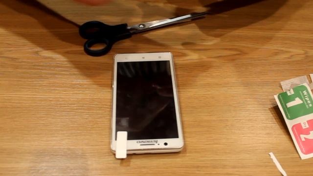 Как идеально наклеить защитное стекло. Самый надежный способ смотреть онлайн