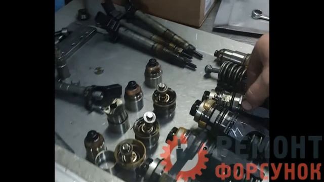 Разборка насос-форсунки Scania Hpi с износом иглы распылителя смотреть онлайн