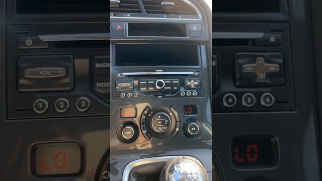 обзор Пежо 5008, 2011 года