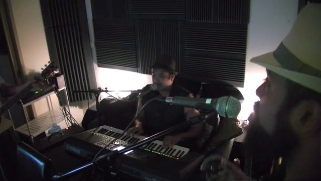 Shezwan SOS - Love will keep us alive (Eagles Cover) смотреть онлайн