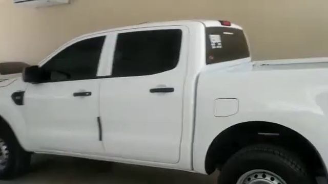 FORD RANGER 2.2 TDI DC 4X2 L/16 XL SAF. смотреть онлайн