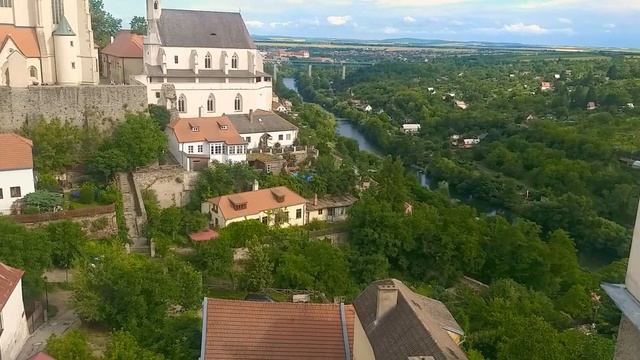 Город на холме ./ Зноймо. Южная Моравия Чехия . смотреть онлайн