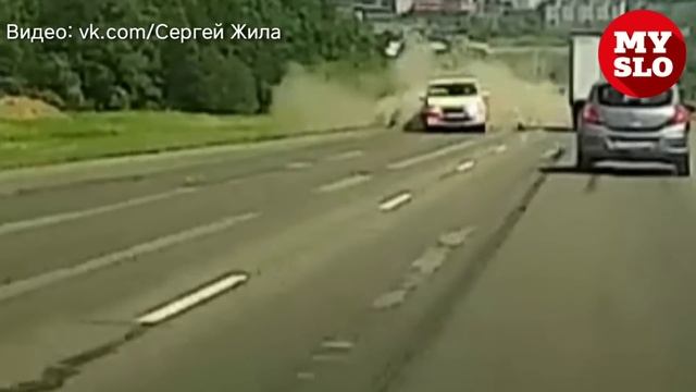 В Туле у машины на ходу взорвался газовый баллон смотреть онлайн