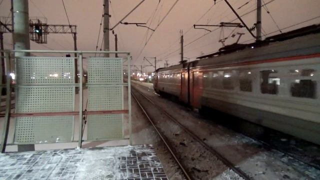 "С залипшим свистком!" Электропоезд ЭД4М-0200 следует до станции Казанский вокзал. смотреть онлайн