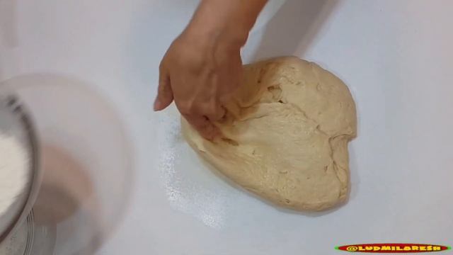 ДРОЖЖЕВЫЕ БУЛОЧКИ с ЗАВАРНЫМ КРЕМОМ ( yeast buns wiht custard ) смотреть онлайн