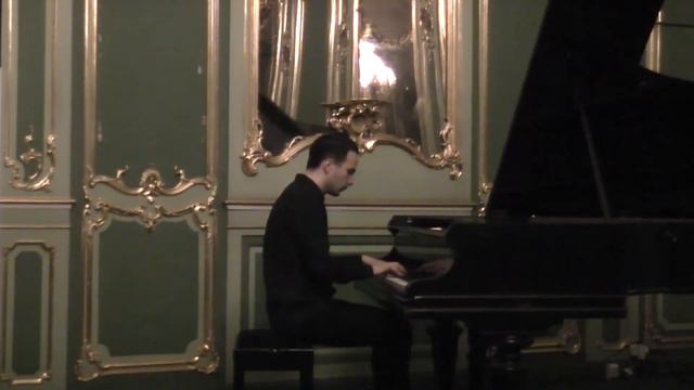 Рахманинов. Этюд-картина до минор. Исполняет Влад Дрязгов