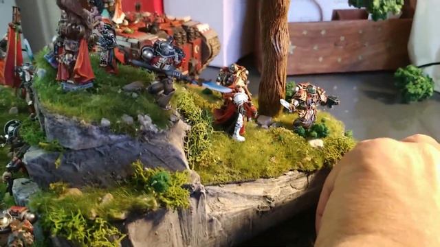 Diorama Warhammer 40000 Caballeros grises Space Marines смотреть онлайн