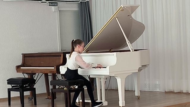 Пополитова Олеся, 10 лет
К. Черни. Этюд 24.