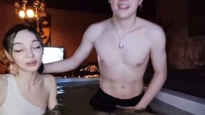 РАЗРЕШИЛА ПОТРОГАТЬ?