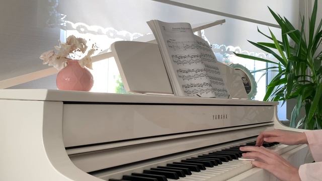 Indila-Love Story Piano смотреть онлайн