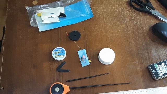 Набор для зимней рыбалки Trivol Финский всего за 162 рубля, удочка, леска,кивок, мотыльница и т. д. смотреть онлайн