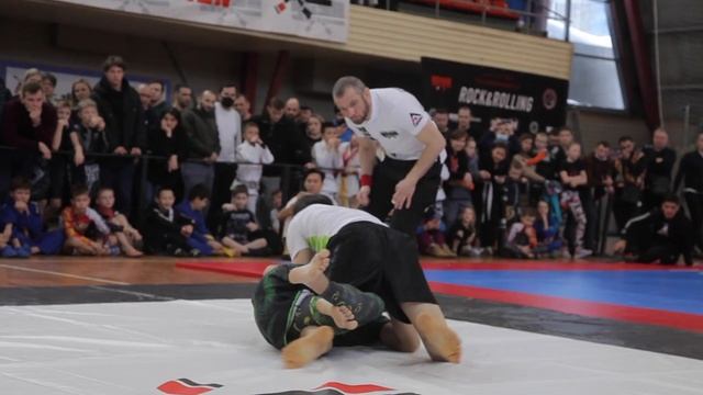 САБИРЖАНОВ АХАД VS МАХМУДОВ НАЗИМ - супер схватка #досдачи на турнире “Rock&Rolling 14” смотреть онлайн