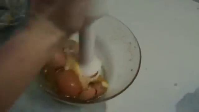 Как сделать яичницу-болтунью смотреть онлайн