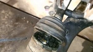 Замена левого наружнего шруза на хендай ах 35. Легко и просто!