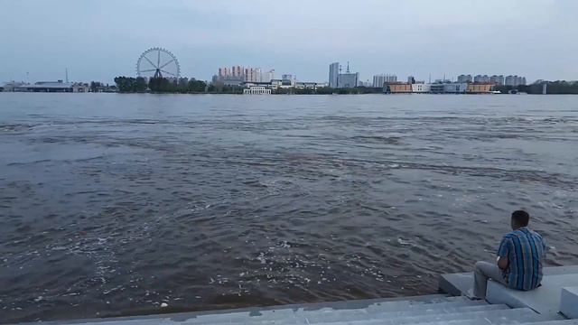 Паводок - 2021. Река Амур, г.Благовещенск, 27 июня смотреть онлайн