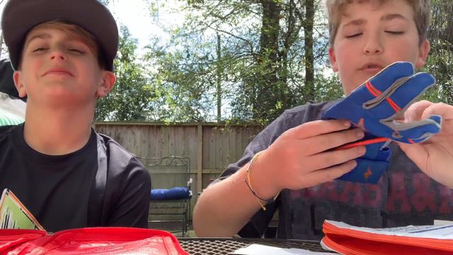 Bruce bolt batting glove review with h2 #brucebolt #youthbaseball смотреть онлайн