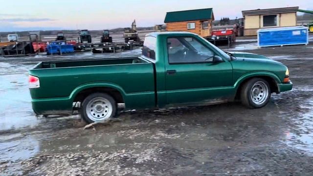 2000 Chevrolet S-10 truck lot 1041 смотреть онлайн