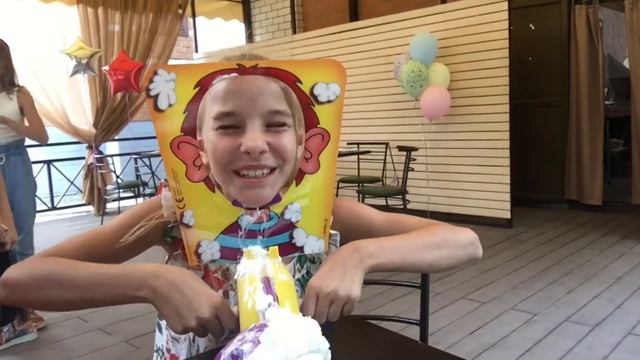 Пирог в лицо/ Девчонки Блогерши ??