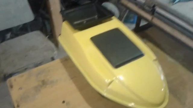 Карповый кораблик.Первый раз на воде.