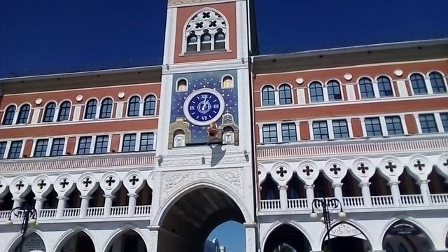 Часы В Национальной Художественной Галереи смотреть онлайн