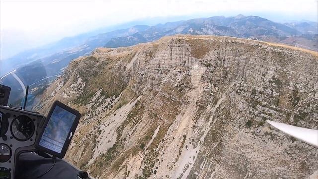 French Alps - Gliding from Sisteron. смотреть онлайн