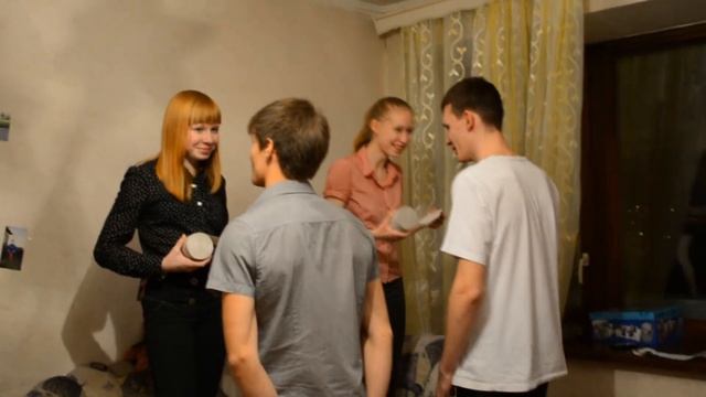 Олин праздник ;D (18 мне уже) смотреть онлайн