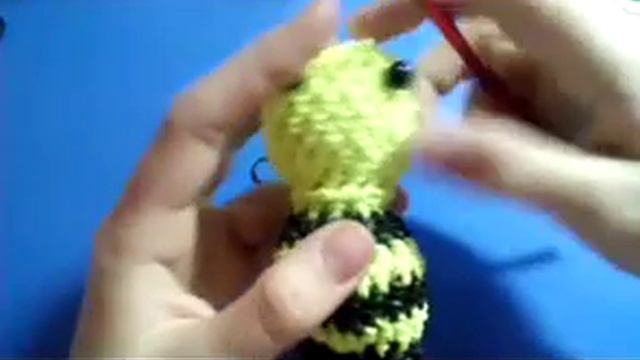 Пчела лумигуруми. Часть 4 ( хвостик и ротик )