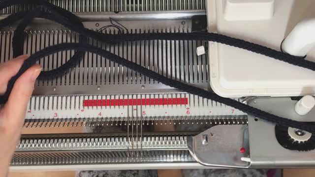 ШНУР (шнурок) на однофонтурной машине Silver Reed SK280