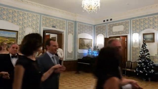 Полонез в любимом музее. Готовимся к балу... смотреть онлайн