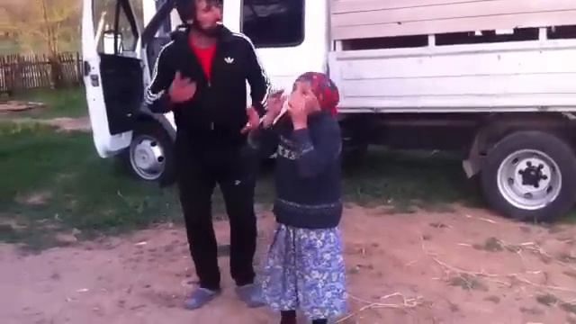 Чеченец зажигает с бабушкой смотреть онлайн