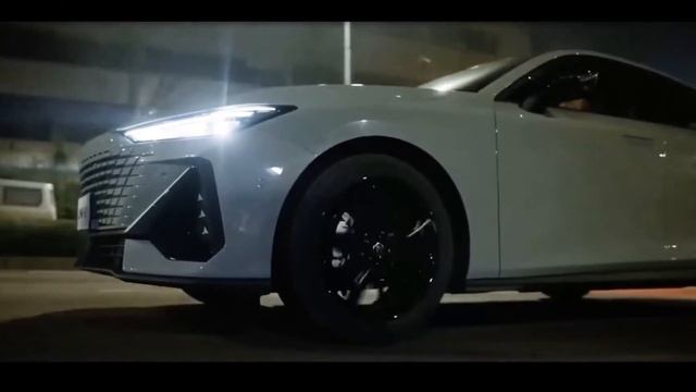 New Changan UNI-V 2022 - Interior and Exterior смотреть онлайн