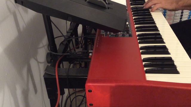 Nord Electro 6d Piano Layer смотреть онлайн