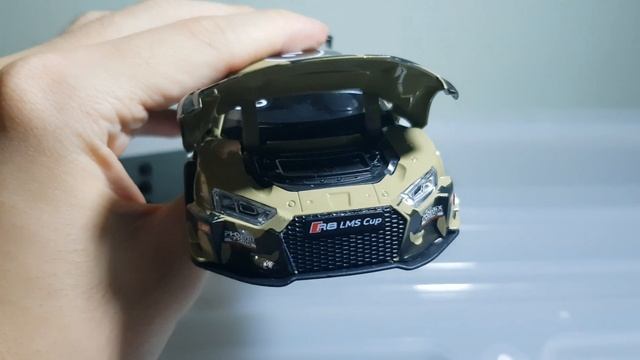 Unbox dan review Diecast Audi X Aape | Audi X Bruce Lee | skala 1:32 | смотреть онлайн