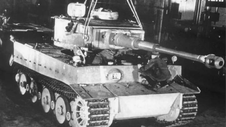 Как немцы собирали танки Тигр-I. Сборочный конвейер. Шаг за шагом_WW II_✠ Tiger 1 - PzKpfw. VI ✠ смотреть онлайн