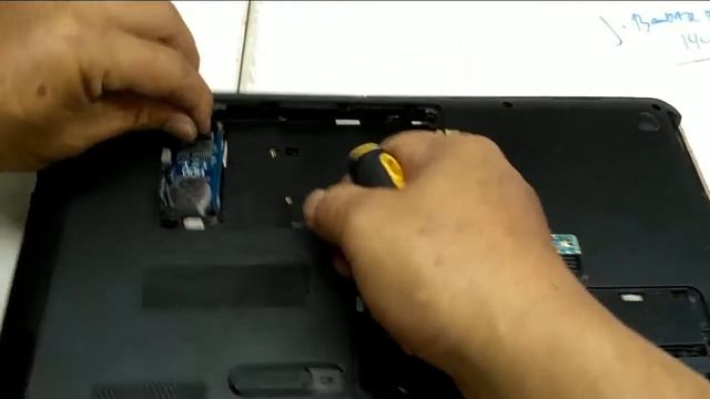How to disassemble fan processor Compaq CQ45 laptop смотреть онлайн