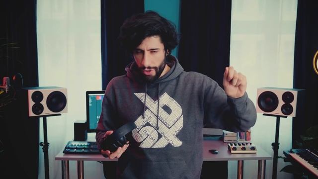 Crazy Bass Notes with Delay | SBX Loop Station Tutorials | MB14 смотреть онлайн