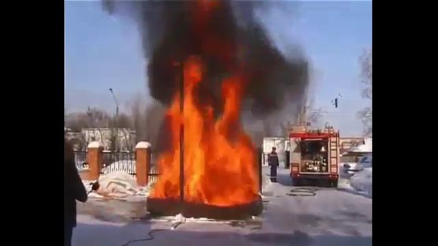 2014 ПРИКОЛ ТУШЕНИЕ ПОЖАРА SUPER!!!! смотреть онлайн