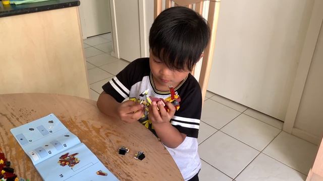LEGO CREATOR 3 IN 1 MYTHICAL CREATURES - 31073 | DRAGON, SPIDER AND TROLL смотреть онлайн
