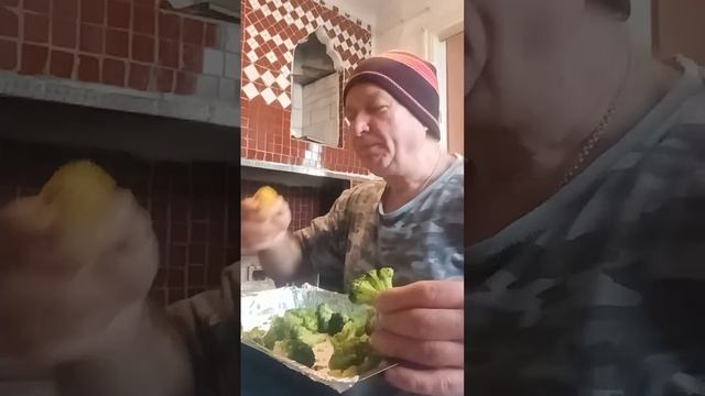 Ем капусту брокколи из магазина покупочка смотреть онлайн