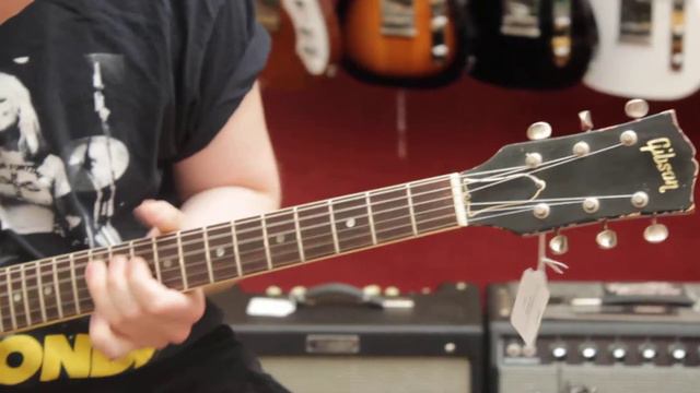 1965 Gibson SG Special смотреть онлайн
