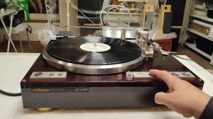 Выбираю проигрыватель виниловых пластинок Victor QL-Y44F