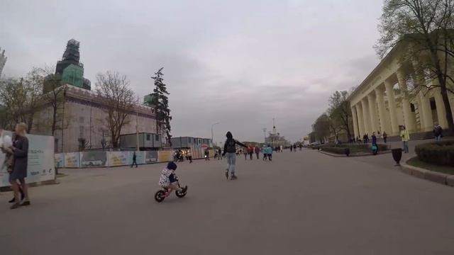 Прогулка по ВВЦ (бывший ВДНХ) (Часть 2) смотреть онлайн