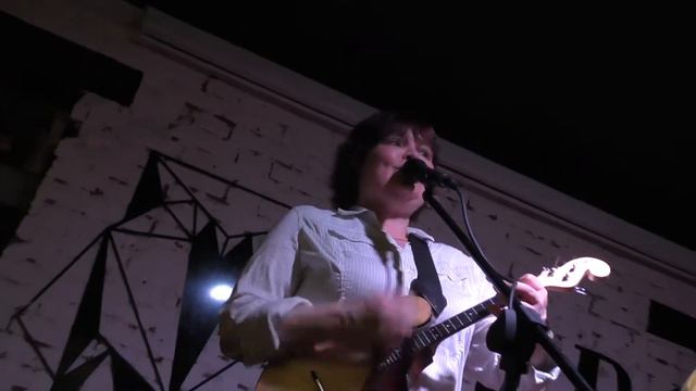 Дочь Монро и Кеннеди - Нежность @ BUBO Tutor Club 18.08.2017 смотреть онлайн