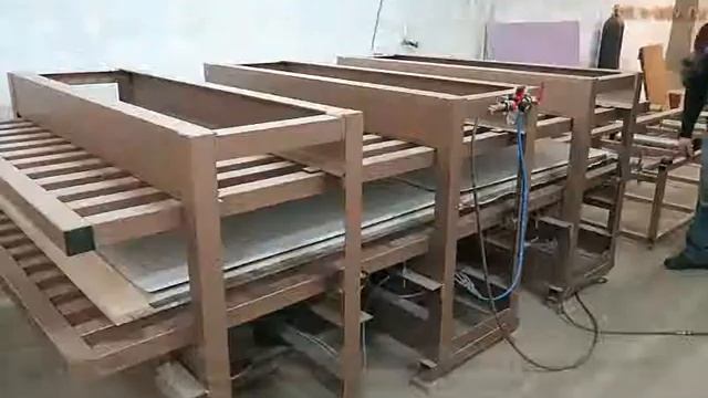 Пресс П 28-11-Р для фанеровки пластиком и шпоном. С выкатным столом. смотреть онлайн
